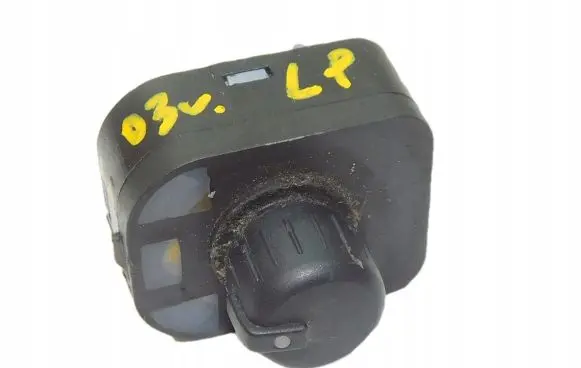 Audi A4 S4 B6 8E 8H Wing mirror switch 8E0959565