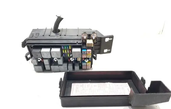Chevrolet Epica Fuse box set 96647287