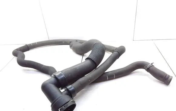 Opel Insignia A Engine coolant pipe/hose