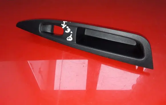 Nissan Qashqai Rear door window switch trim 829614EA0AX