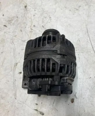 Audi A4 S4 B8 8K Generator/alternator 8622786 0124525014