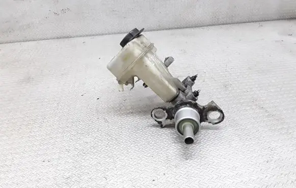 Saab 9-3 Ver2 Master brake cylinder 320670692