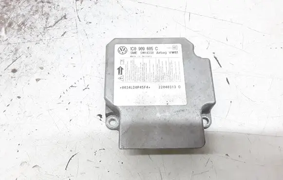 Volkswagen PASSAT B5.5 Airbag control unit/module 1C0909605C