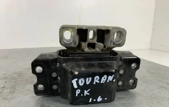 Volkswagen Touran I Engine mount bracket 1K0199555