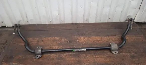Mercedes-Benz C AMG W204 Front anti-roll bar/sway bar A2043230665