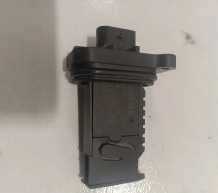 BMW X5 F15 Mass air flow meter 7602038 335517871 0280218266