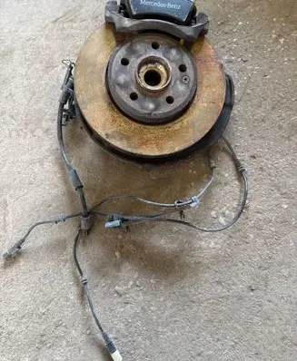 Mercedes-Benz B W246 W242 Front wheel hub spindle knuckle