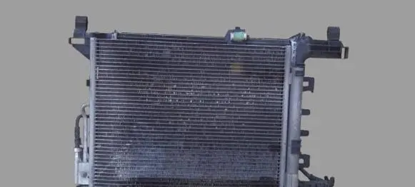 Opel Meriva B Coolant radiator