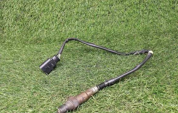 Volkswagen Touareg II Lambda probe sensor 03H906262R 0258010254