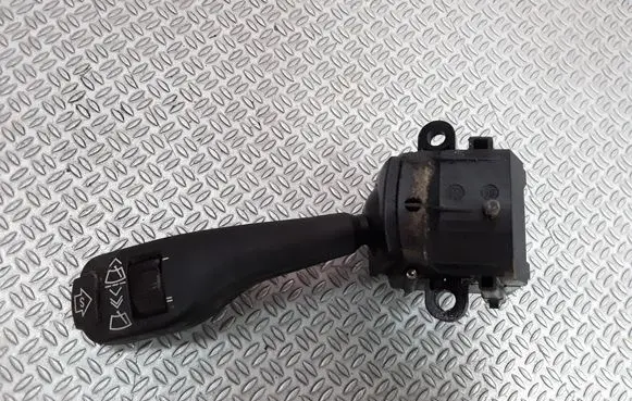 BMW 5 E39 Wiper control stalk 8375408