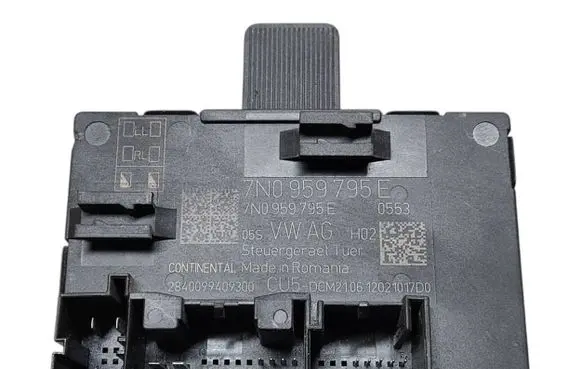 Skoda Yeti (5L) Door control unit/module 7N0959795E