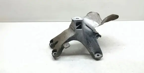 Audi Q5 SQ5 Engine mounting bracket 8K0199383