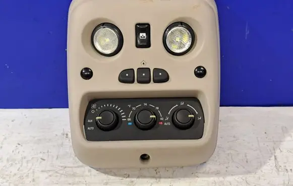 Chevrolet Tahoe Interior fan control switch 15763048