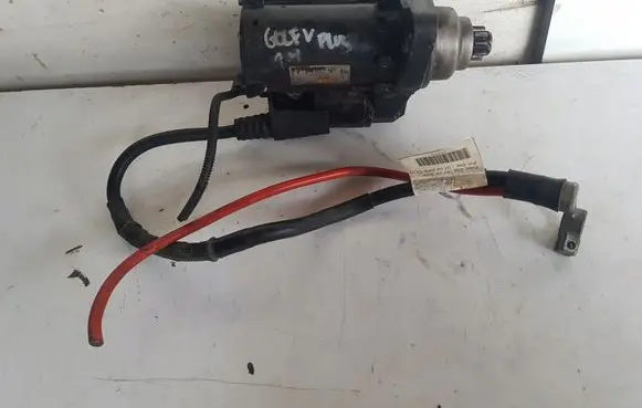 Volkswagen Golf V Starter motor