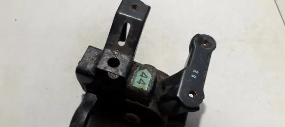 Toyota Auris 150 Engine mount bracket av87678 av-87678