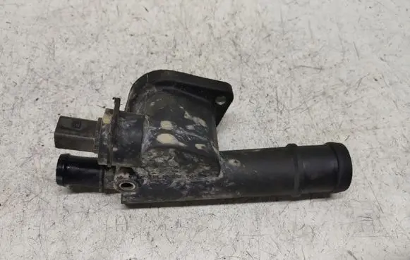 Audi A3 S3 8P Thermostat housing 