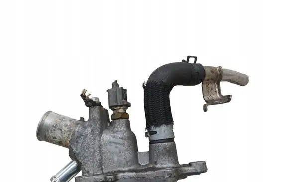 Toyota Auris 150 Thermostat housing 