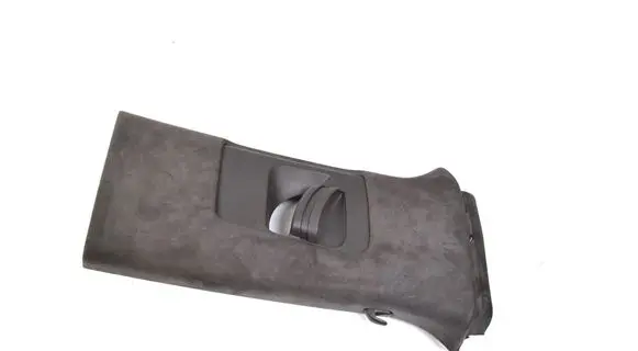 Volkswagen Touareg II (B) pillar trim (bottom) 