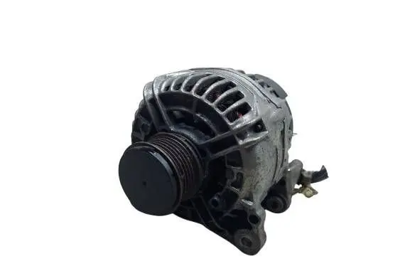 Volkswagen Golf IV Generator/alternator 028903028E