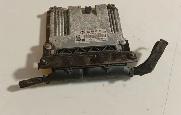 Volkswagen PASSAT B6 Engine control unit/module 03G906021LR