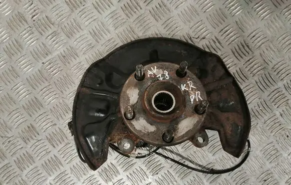 Toyota Avensis T250 Front wheel hub 4350205040 8954302040