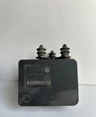 Volkswagen Golf VI ABS Pump 1K0907379AC 1K0614517AE