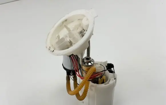 BMW 1 F20 F21 In-tank fuel pump 7344066