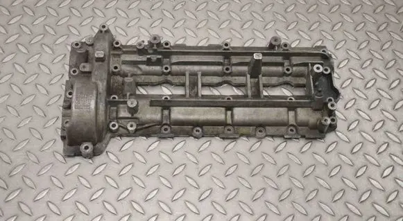 Rocker cam cover