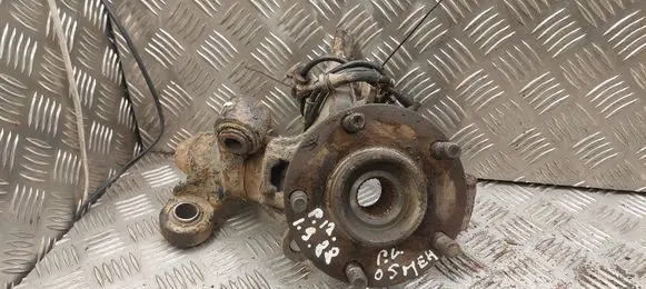 Nissan Primera Front wheel hub