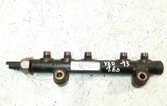 Volvo V60 Fuel main line pipe 9685297580 132953875 28497Z01