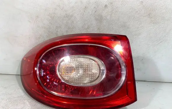 Volkswagen Tiguan Rear/tail lights 5n0945095f
