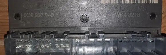 Skoda Fabia Mk1 (6Y) Central console control unit 6Q2937049F