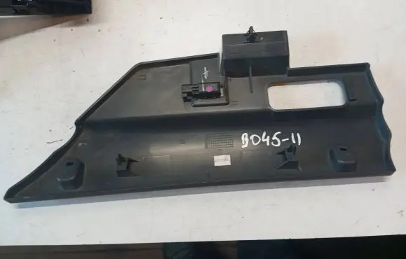 Volvo S60 Dashboard lower bottom trim panel 8630199