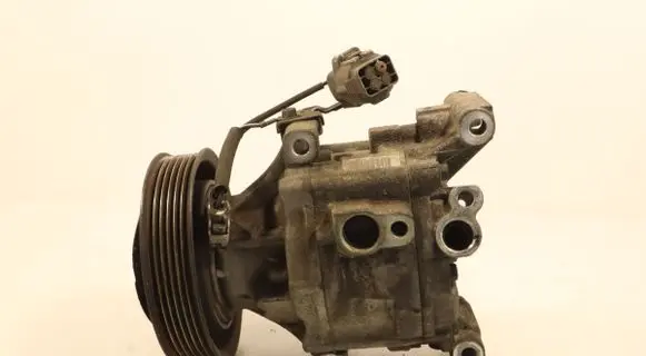 Toyota Corolla E120 E130 Air conditioning (A/C) compressor (pump) 4472607961