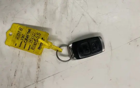 Volkswagen Crafter Ignition key/card 