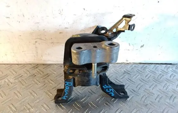 Toyota RAV 4 (XA40) Engine mount bracket 