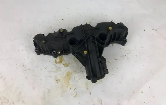 Audi Q7 4L Intake manifold 03L129711AF