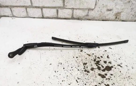 Audi A4 S4 B6 8E 8H Front wiper blade arm 8H1955408A