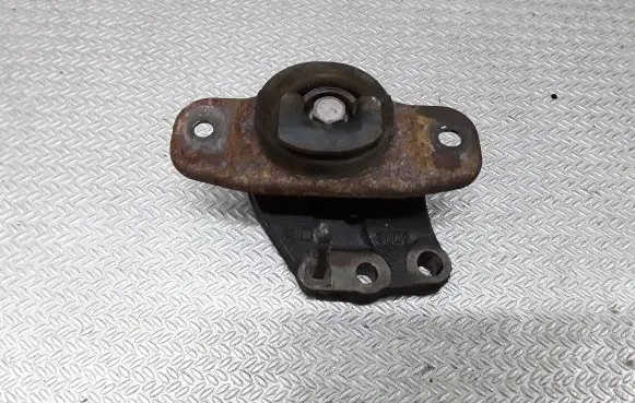 Toyota Aygo AB10 Engine mount bracket
