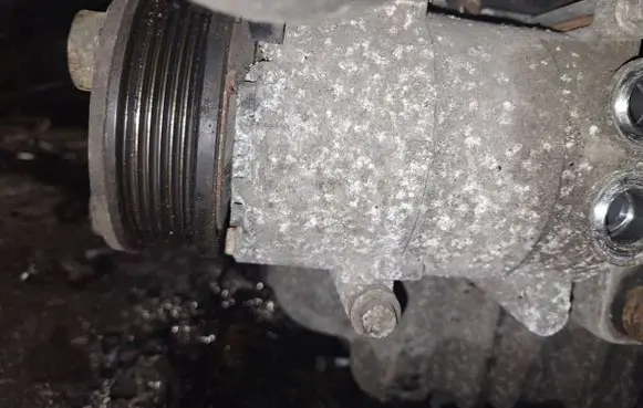 Ford Mondeo MK IV Air conditioning (A/C) compressor (pump)