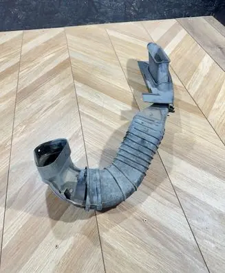 Opel Insignia A Air intake duct part 20985850