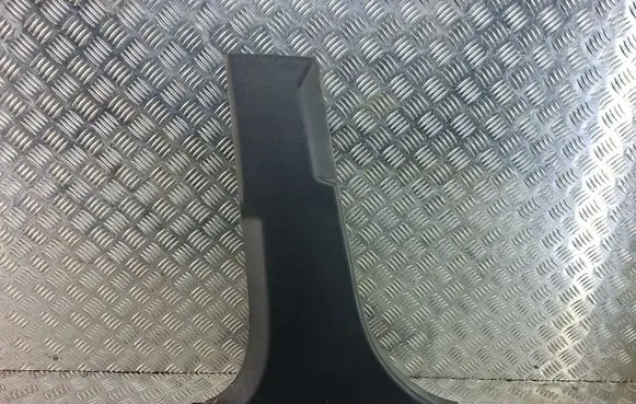 KIA Soul (B) pillar trim (bottom) 858352K910