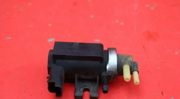Volvo V50 Vacuum valve 9672875080