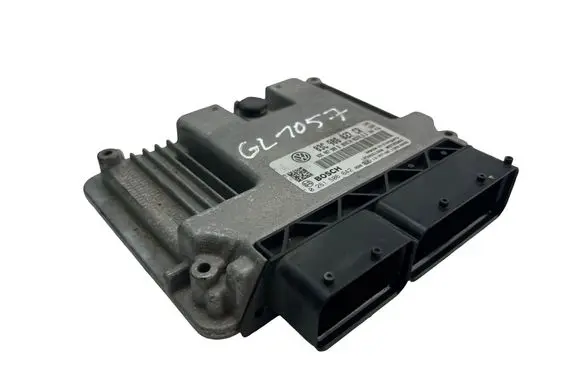 Volkswagen Touran I Engine control unit/module 03C906027CR 0261S06642
