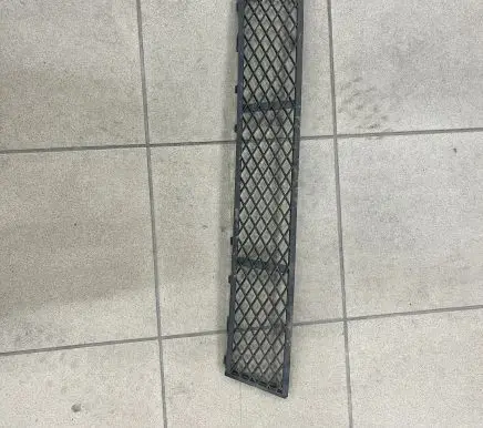 BMW 5 F10 F11 Front bumper lower grill 51117285950