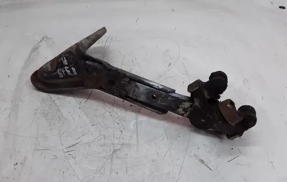 Mercedes-Benz Vito Viano W638 Sliding door lower roller guide/hinge 