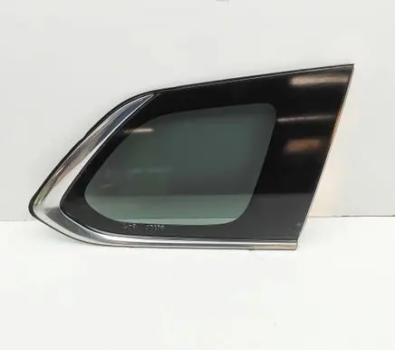 Mitsubishi Outlander Rear side window 6121A504