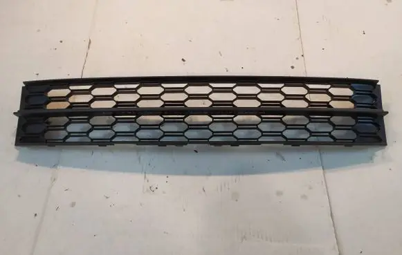 Skoda Octavia Mk3 (5E) Front bumper lower grill 5E0853677J 114541000100 3200101114