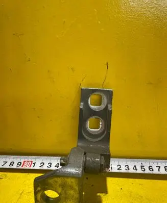 Opel Corsa D Rear door upper hinge 