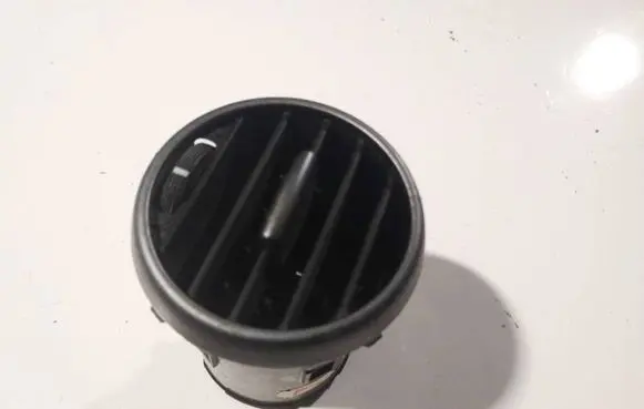 Seat Altea Dash center air vent grill 5p0819203